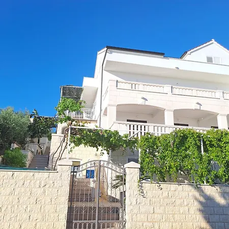 Topo Konukevi Hvar Town