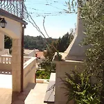 בית הארחה Topo 3*