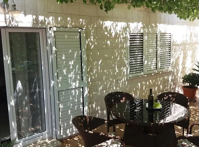 Guest house Topo Hvar Town